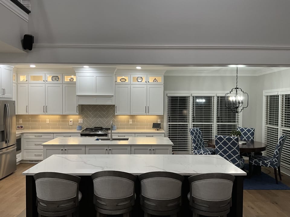 Large Open Kitchen with plenty of seating