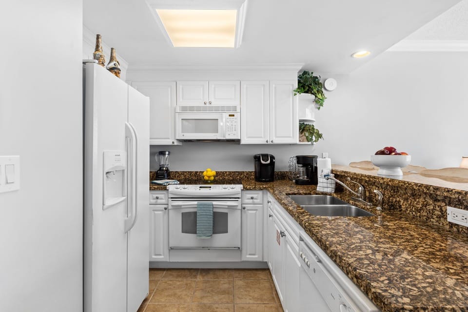 Fully Stocked Kitchen