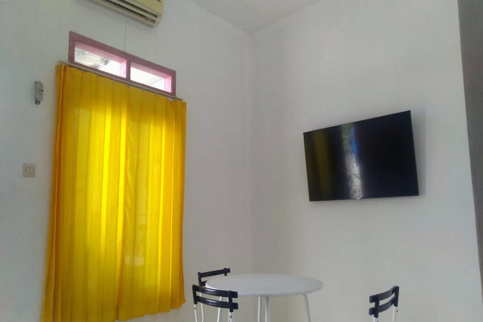 Standard Double Room | WiFi (free), bed sheets