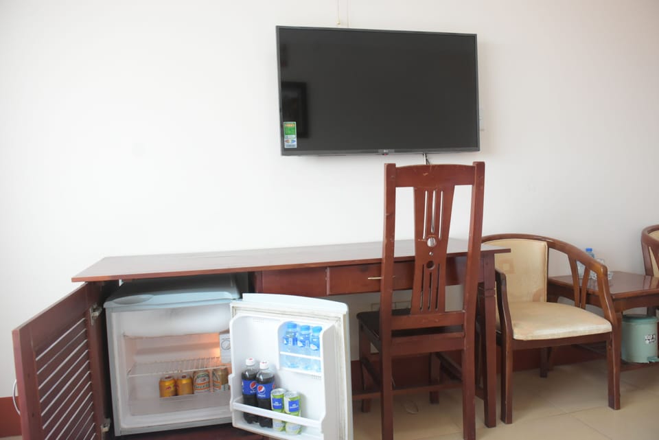 Deluxe Double Room, City View | Room amenity