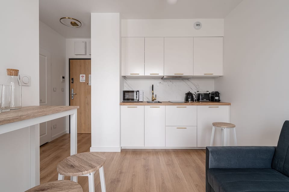 City Apartment | Private kitchenette | Fridge, stovetop, espresso maker, coffee/tea maker