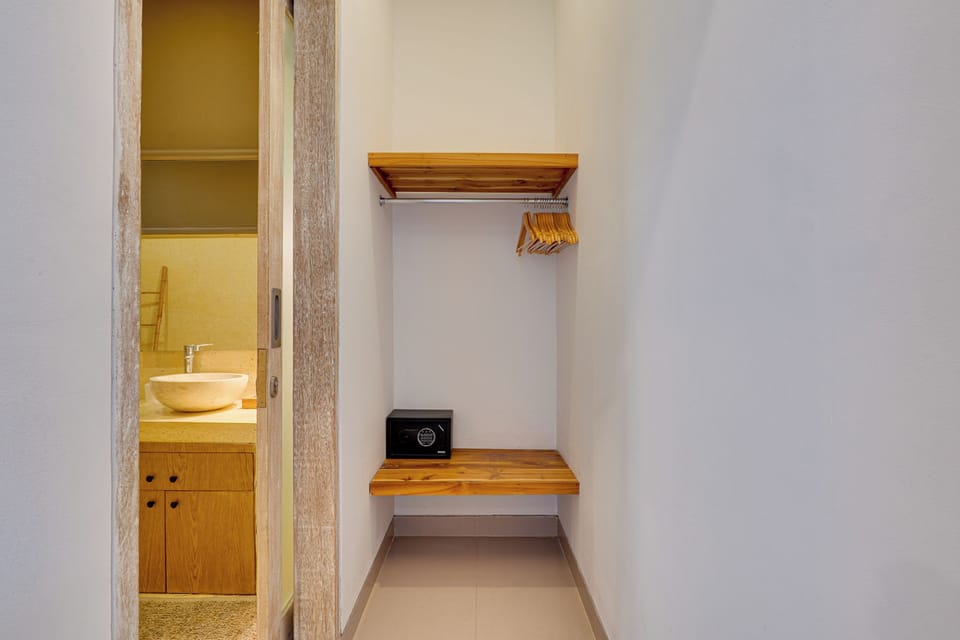 Standard Villa | 2 bedrooms, in-room safe, desk, laptop workspace