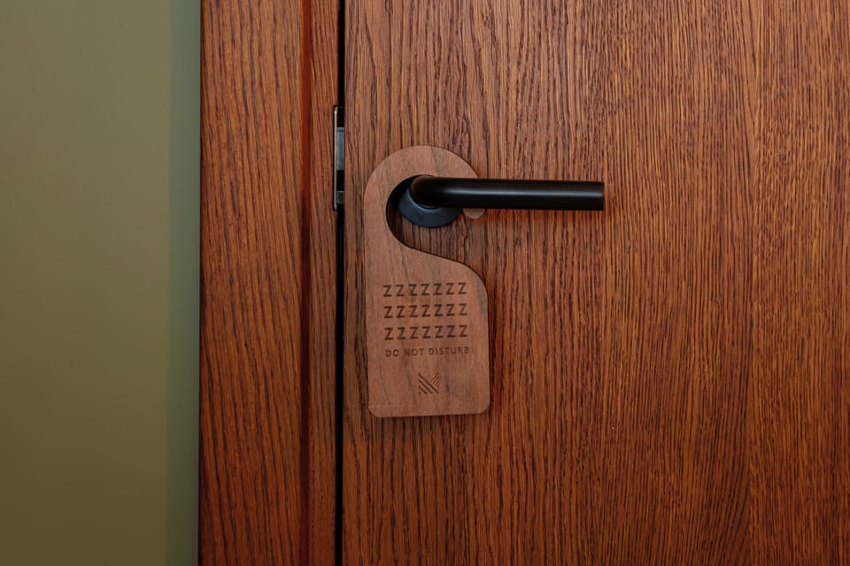 Egyptian cotton sheets, premium bedding, pillowtop beds