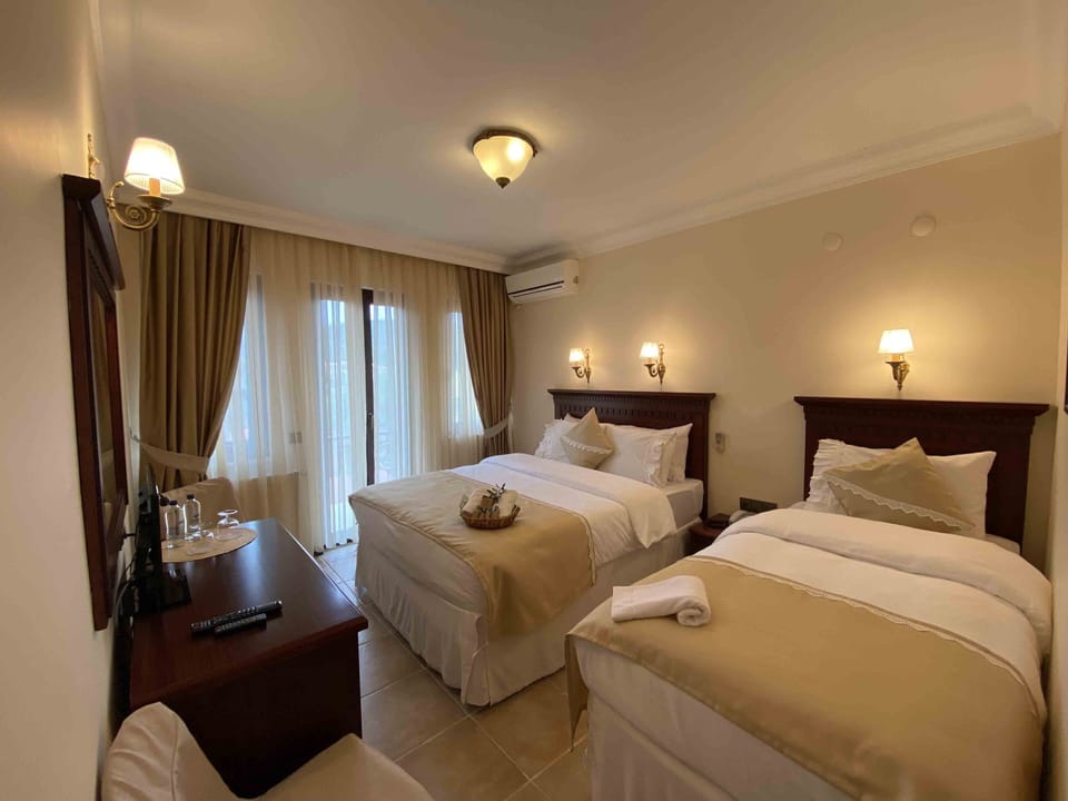 Deluxe Triple Room | Free WiFi