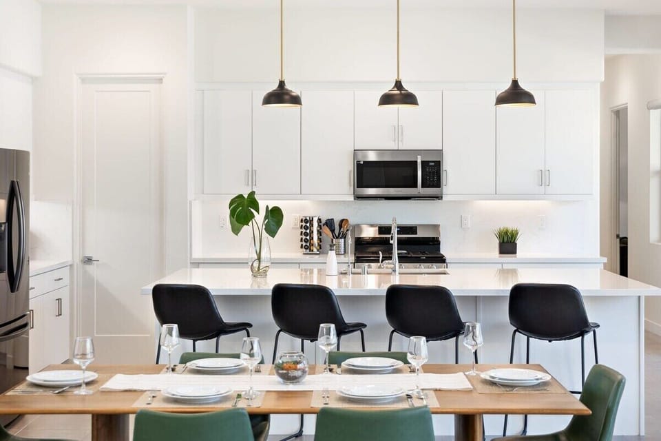 An open floor plan makes the kitchen and dining area flow together.