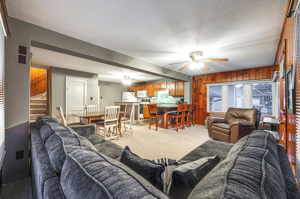 House (3 Bedrooms) | Front of property