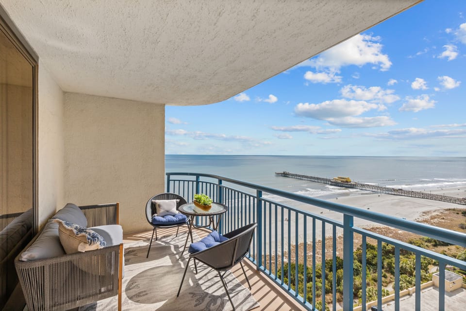 Condo, 3 Bedrooms | Balcony