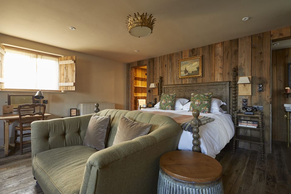 Big Comfy Luxe Terrace | Hypo-allergenic bedding, free minibar items, in-room safe, desk