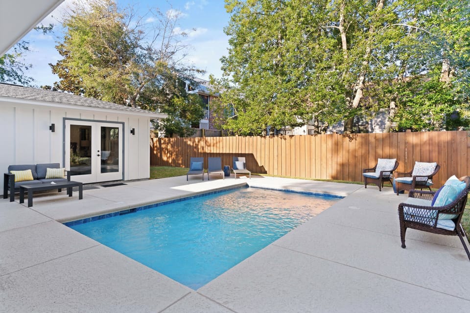 Tranquility - Pool has a heat option