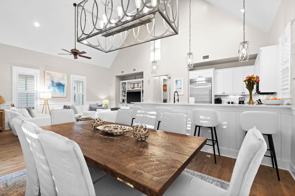 Breakfast bar offers additional seating for 4