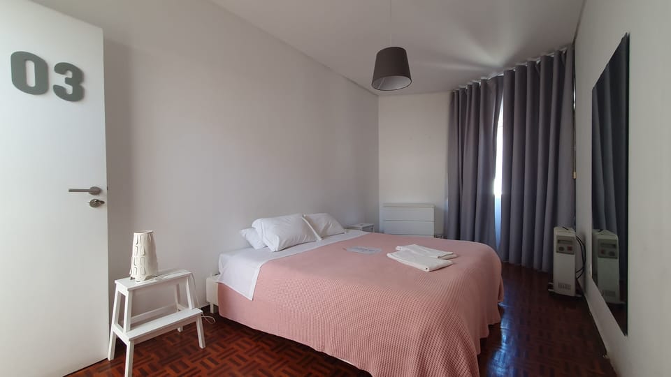 Room | Free WiFi, bed sheets