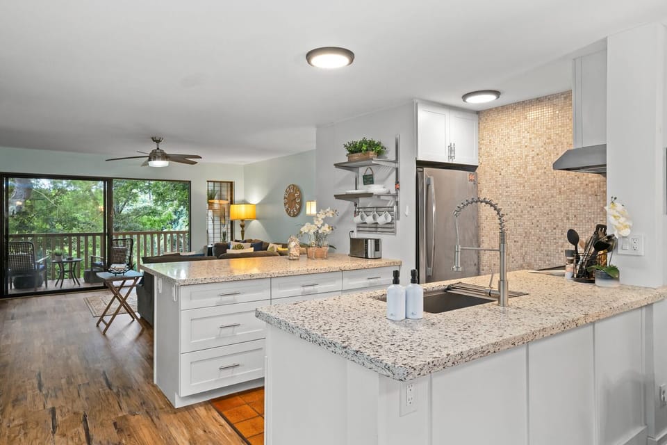 Fully Updated Kitchen