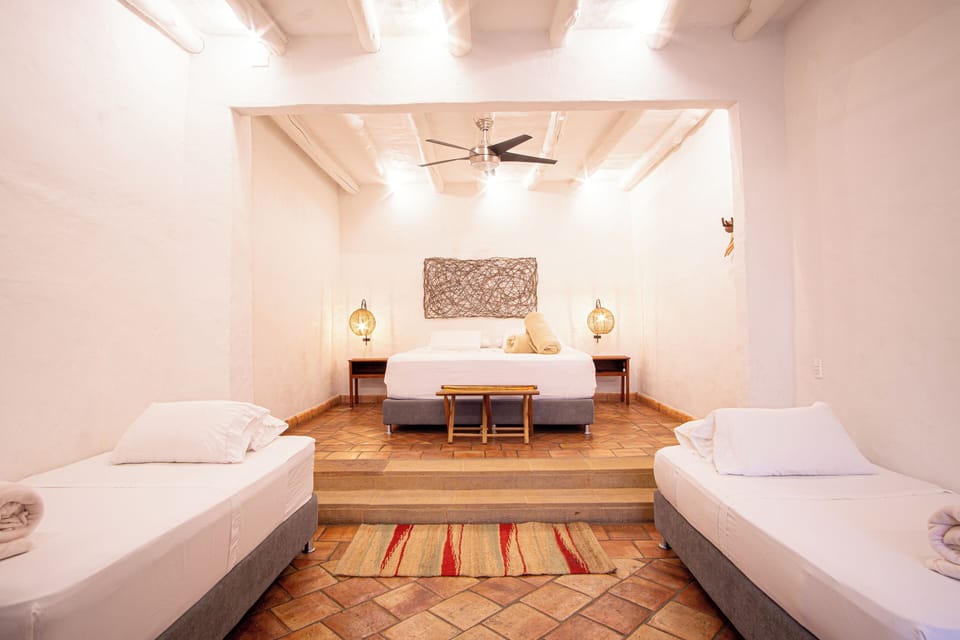 Family Room | Desk, free WiFi, bed sheets