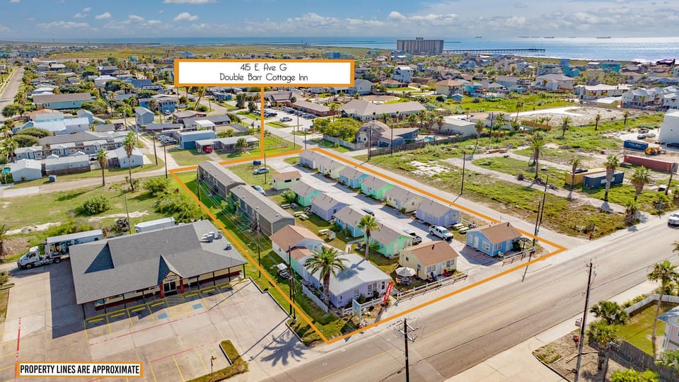 Double Barr Cottages is located in the center of town--walk to the beach!