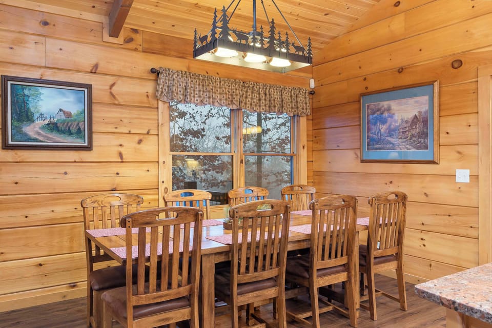 Cabin, Multiple Beds, Balcony, Pool View (Teal’s Treasure) | Dining