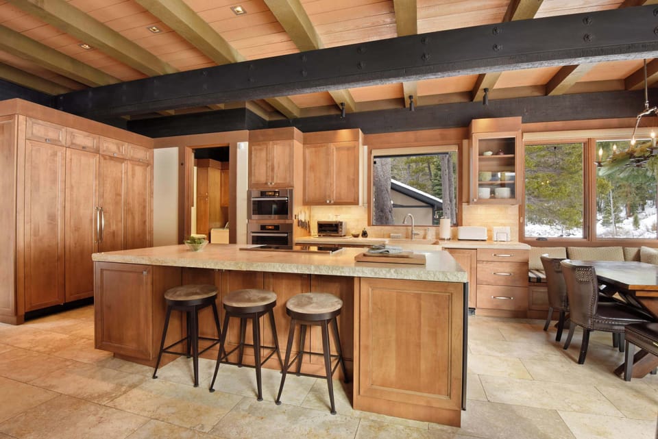 House, Multiple Beds, Patio, River View (Joy on the River) | Private kitchen | Fridge, oven, stovetop, coffee/tea maker