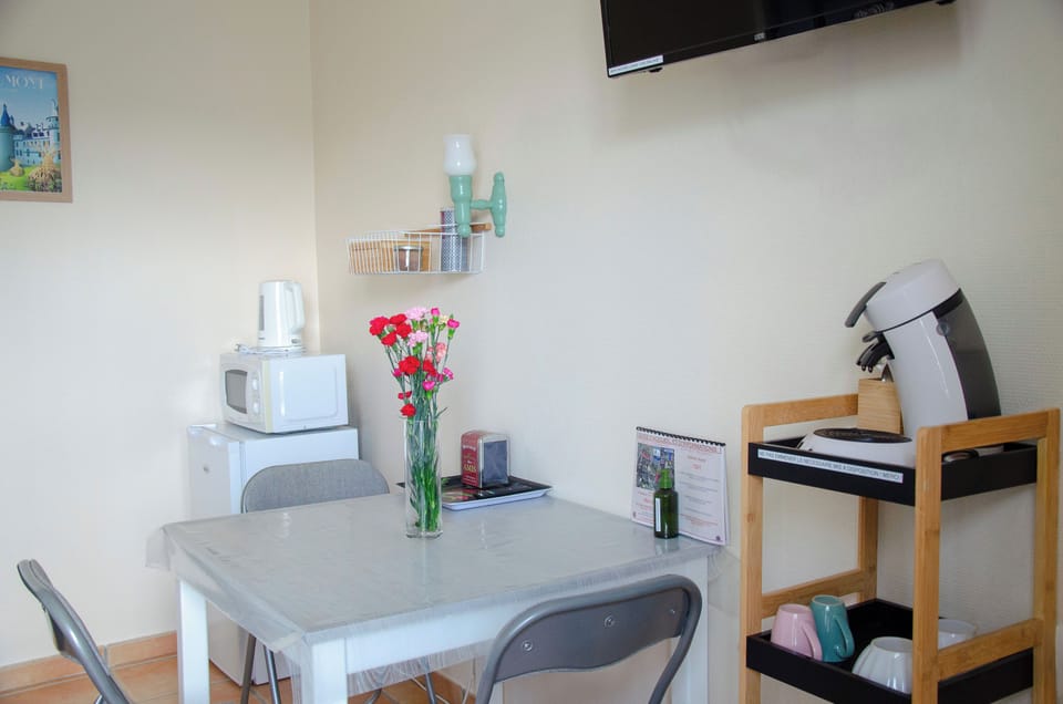 Double Room | Laptop workspace, soundproofing, cribs/infant beds, free WiFi