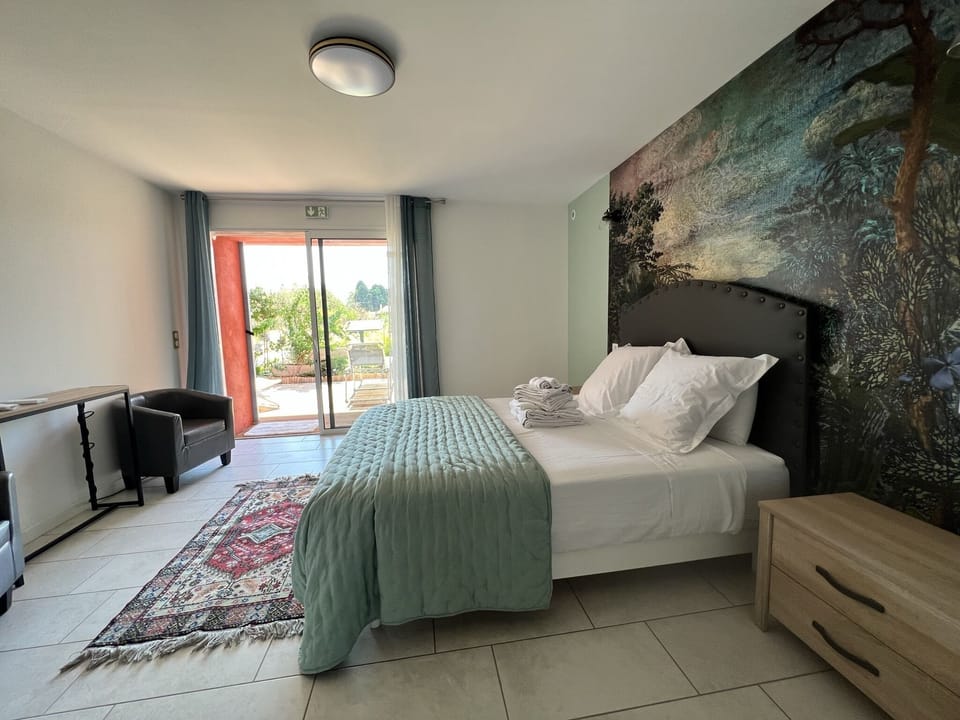 Comfort Double Room, Ensuite (La Baguenaude) | Soundproofing, free WiFi