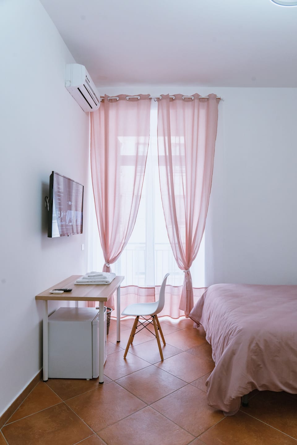Luxury Room, Private Bathroom, City View | 1 bedroom, premium bedding, individually decorated