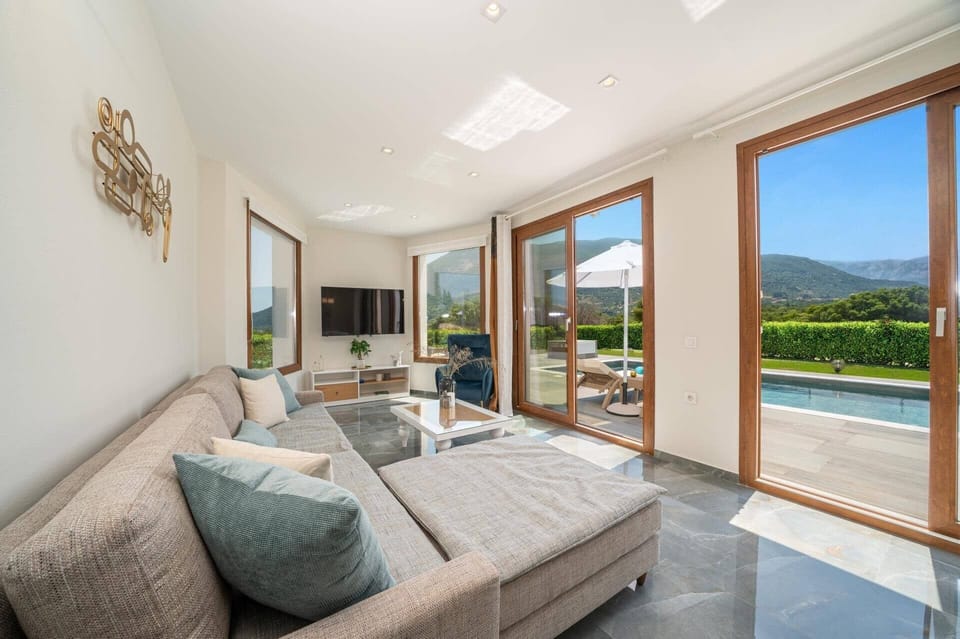Villa Drogarati Retreat image