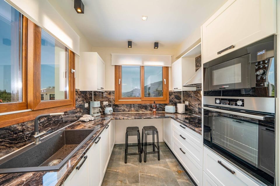 Villa Drogarati Retreat image