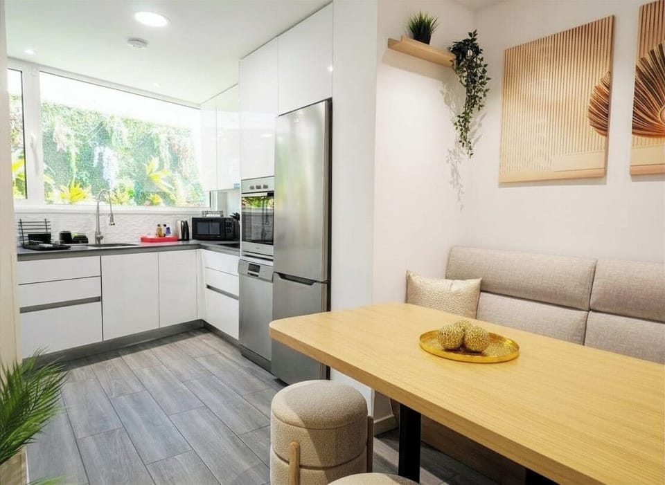 Apartment | Private kitchen | Fridge, microwave, oven, stovetop