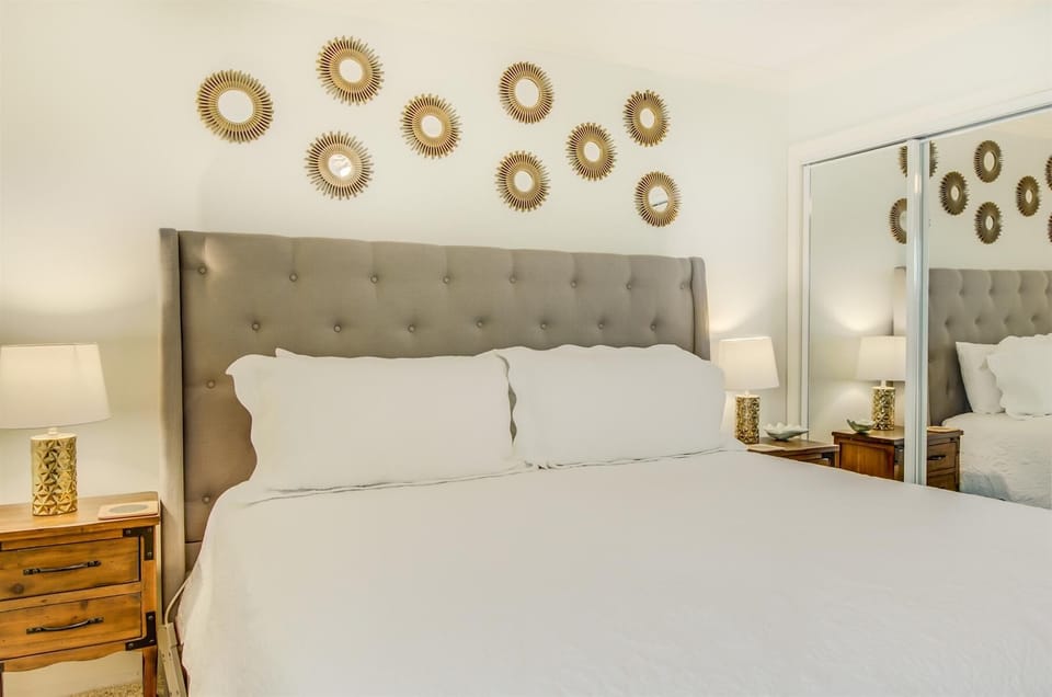 10 A, One Bedroom Condo Apartment in Miramar Beach