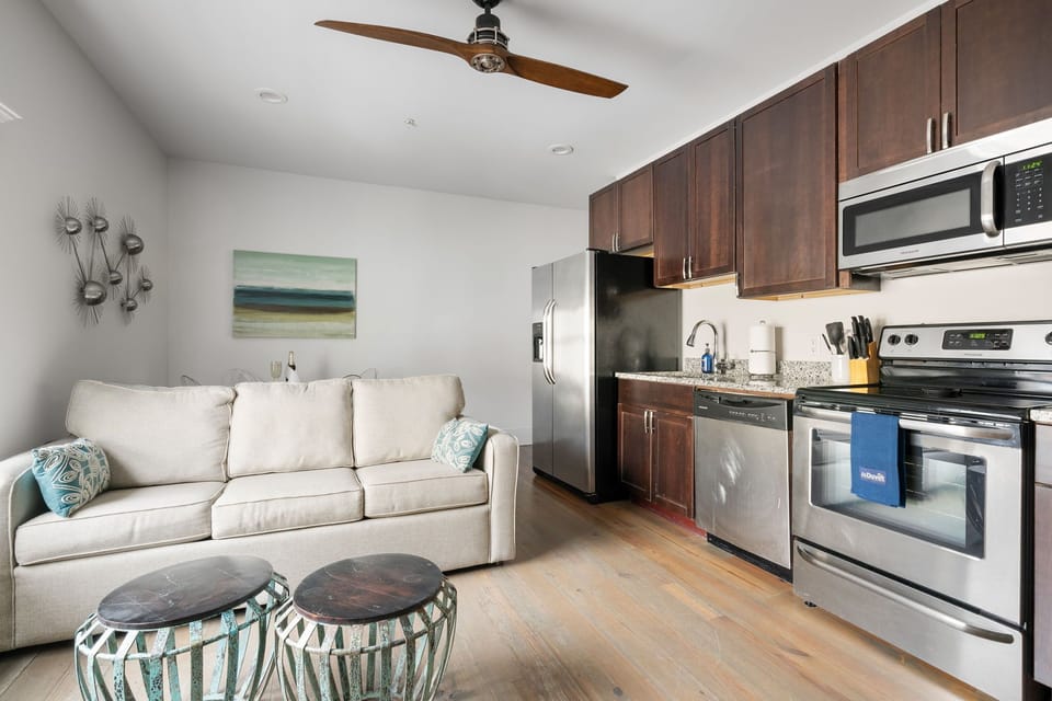 In the Heart of King Street | Folly Suite