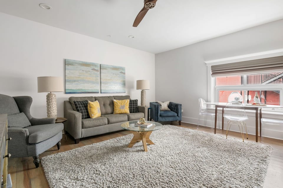 In the Heart of King Street | Hampton Suite