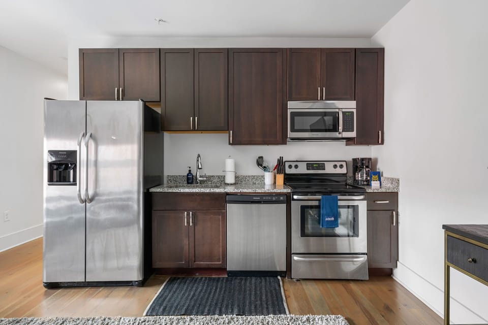 In the Heart of King Street | Hampton Suite