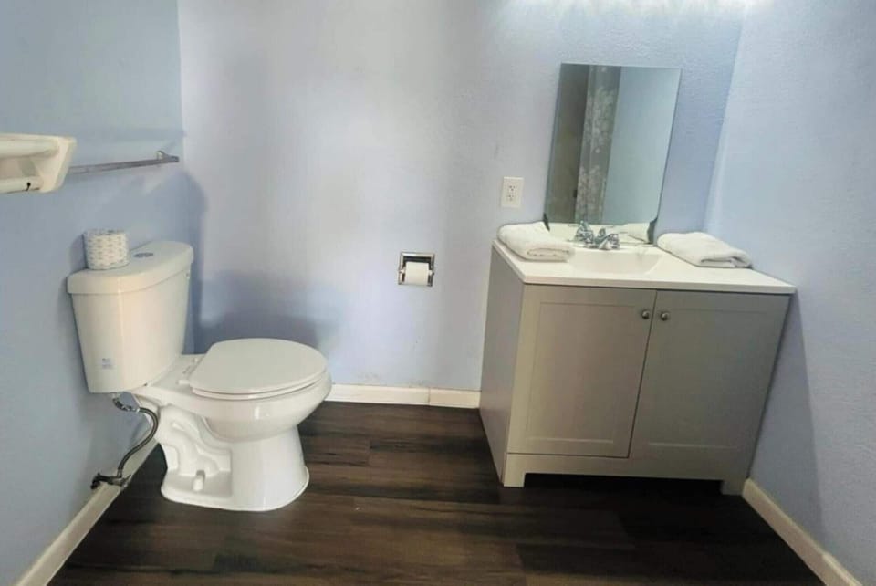 Free toiletries, towels