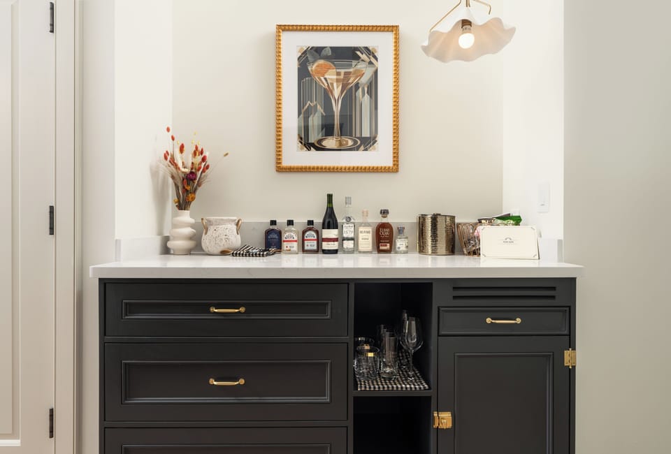 Junior Suite | Premium bedding, minibar, desk, blackout drapes