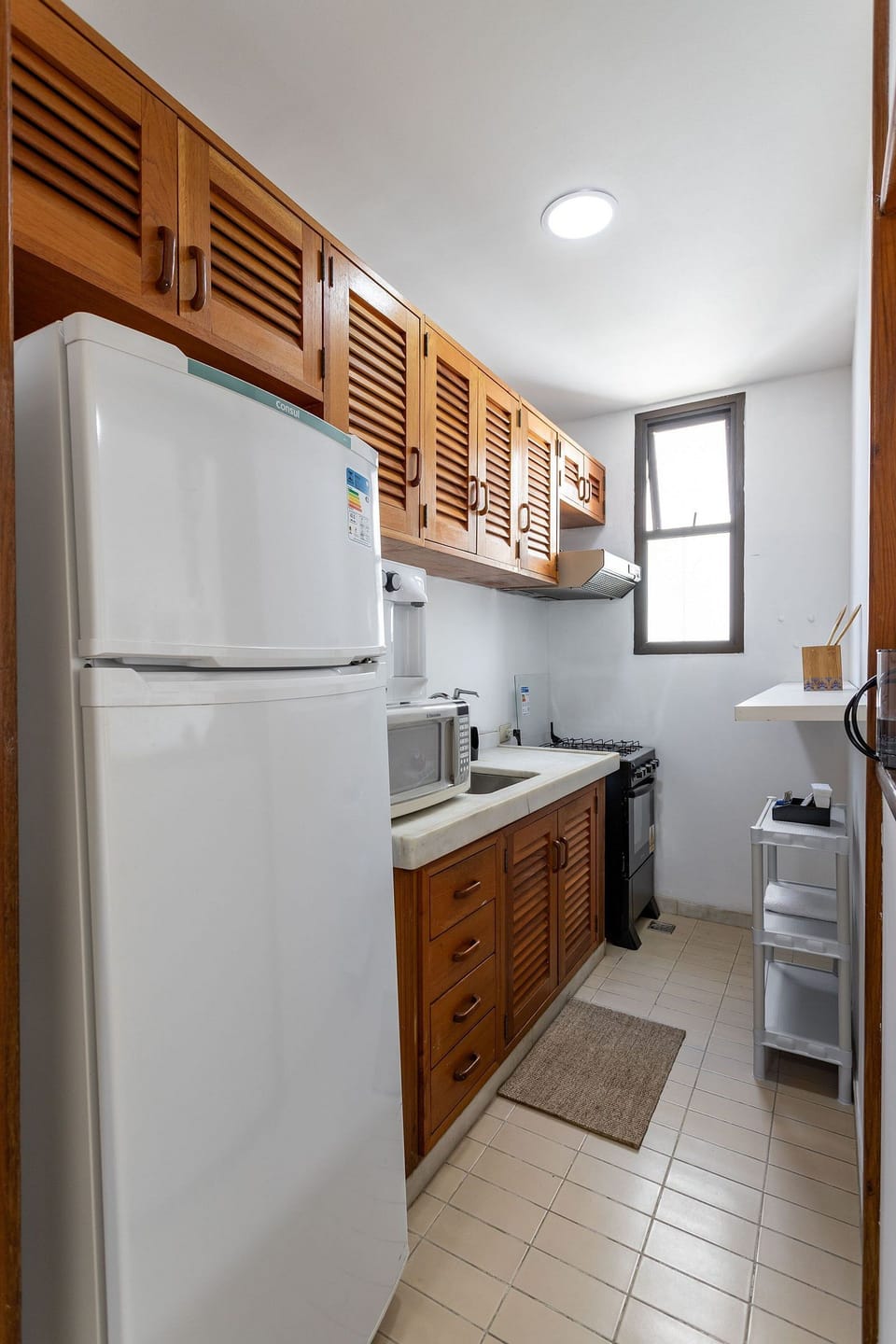Apartment | Private kitchen | Cookware/dishes/utensils, dining tables