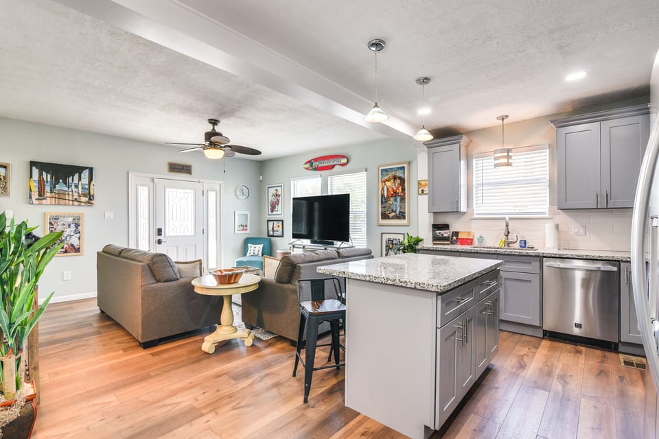 Kitchen | 1st Floor | Equipped w/ Cooking Essentials