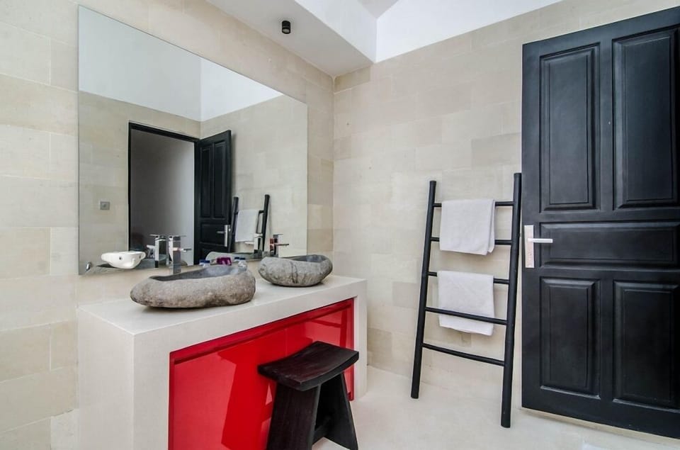 Villa | Bathroom
