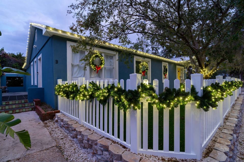 From Thanksgiving through January, festive lights and decor welcome you to Saragossa Sunshine.