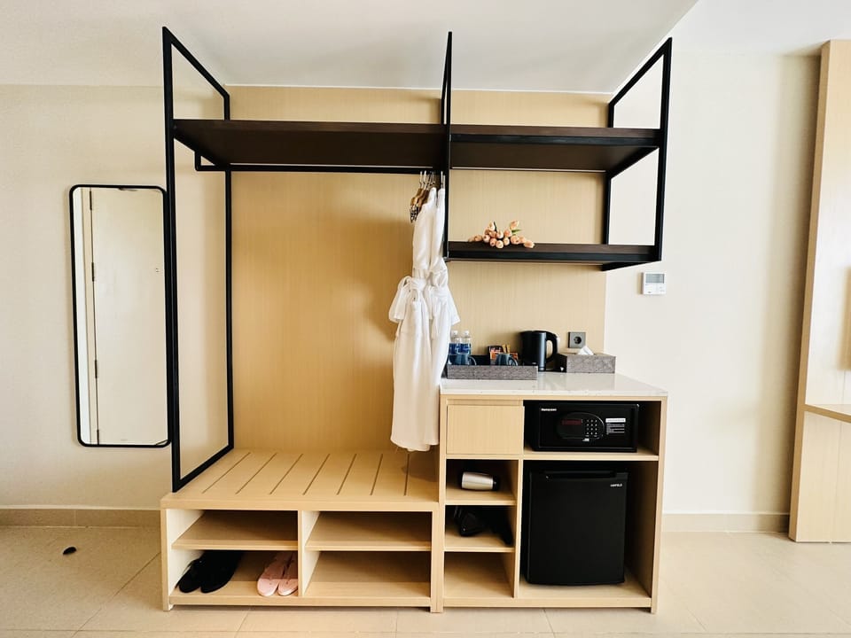 In-room safe, blackout drapes, iron/ironing board, WiFi (free)