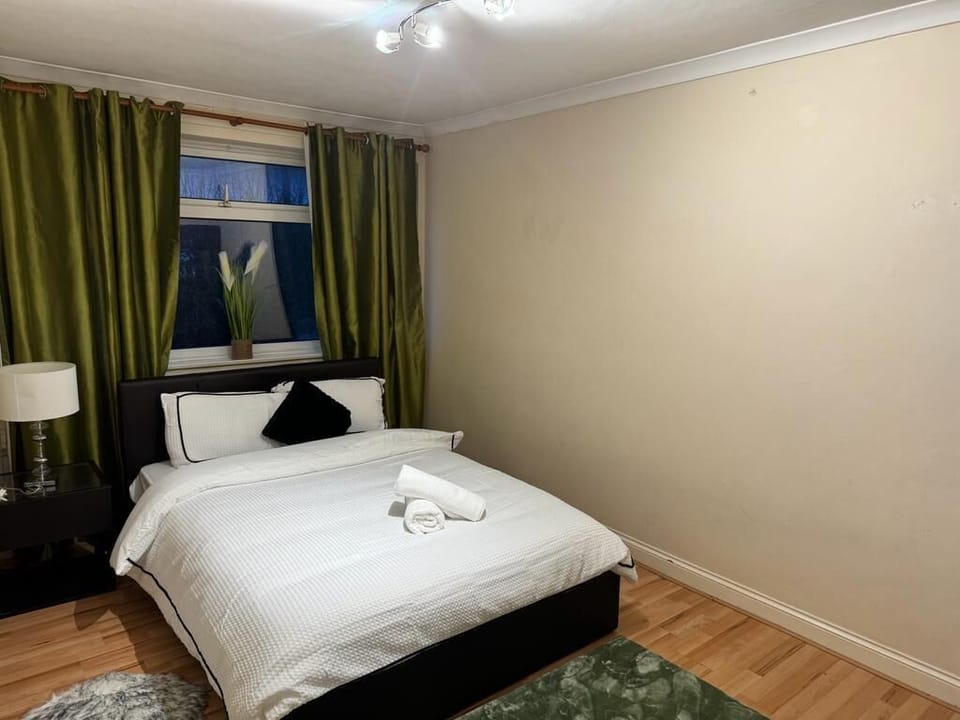 Family Apartment, 2 Bedrooms | 2 bedrooms, desk, soundproofing, iron/ironing board