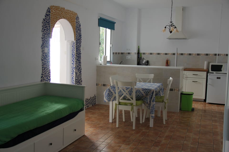 Coffee/tea maker, mini-fridge, microwave, electric kettle