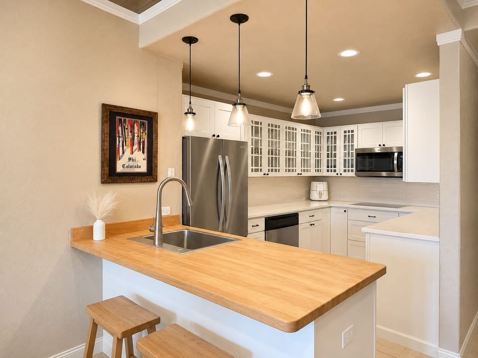 Fully stocked Kitchen