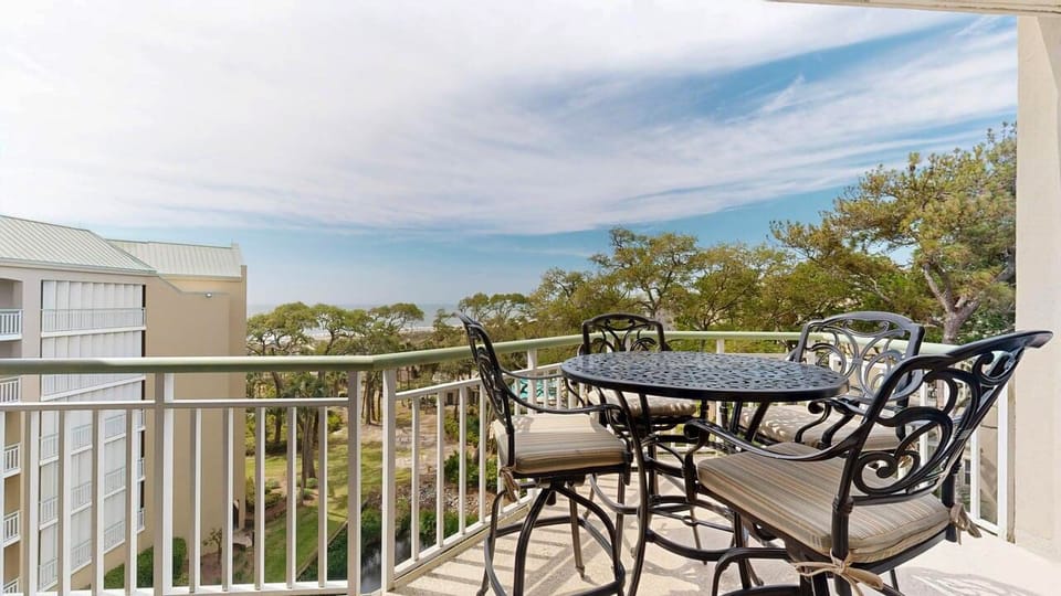 Private Balcony with Views of the Ocean
