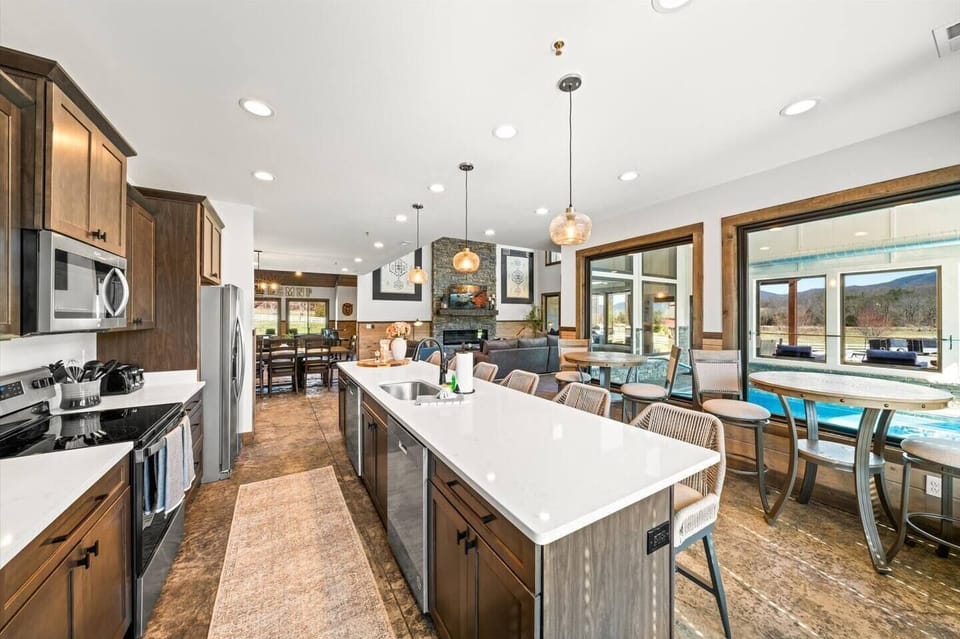 Breakfast nook seating and bar stools in the kitchen