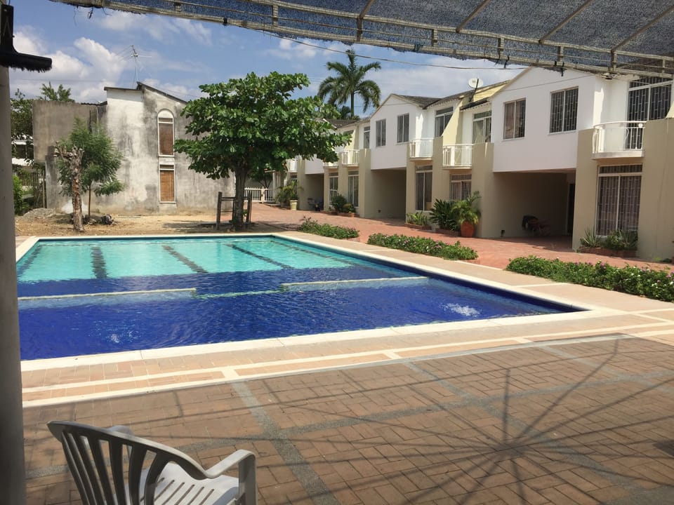 PISCINA COMUNAL