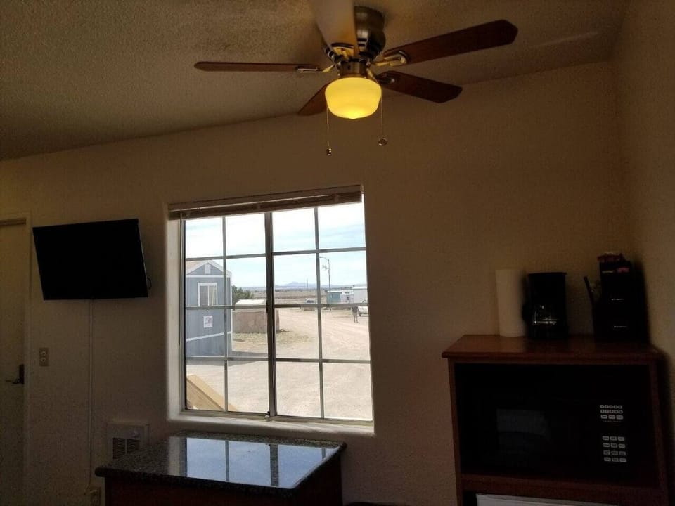 Smart Roku TV, Ceiling Fan, Microwave, & Mini Fridge