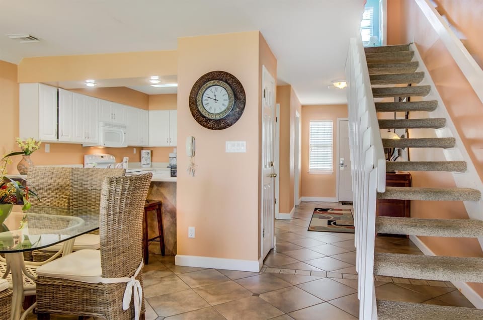 House, Multiple Beds (4A, Castaway Cove) | Dining