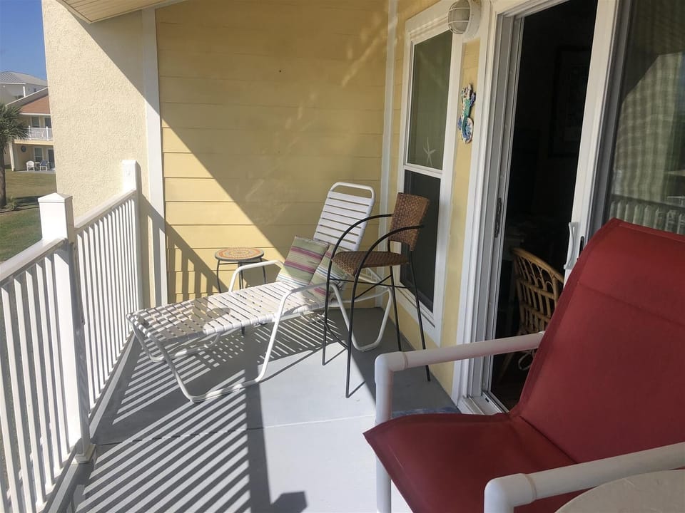 Condo, 1 King Bed (8 E Two Bedroom Condo) | Property grounds