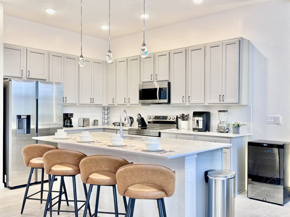 Modern Kitchen: Cook in Style with Stainless Steel