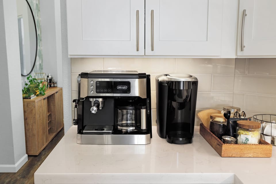 Kitchen: Drip Coffee Maker, Cappuccino and Keurig