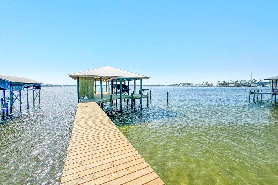 BRAND NEW pier with a 14x40 slip (no lift)