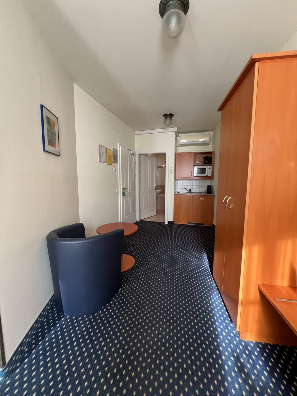 In-room safe, desk, laptop workspace, blackout drapes